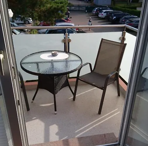 Kleine Kajuete Lägenhet Uckeritz